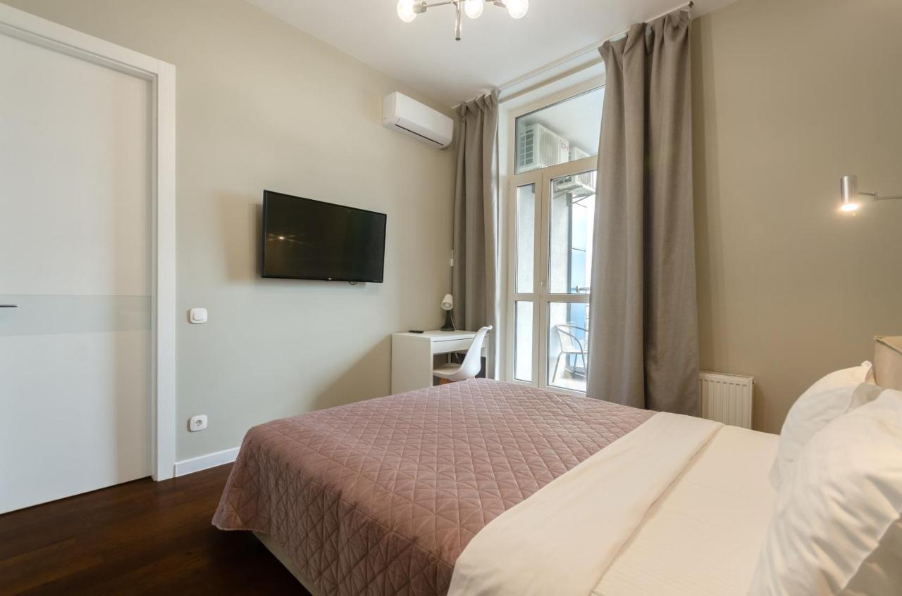 Petrovdom 408-467-471-277-377 In Central Park Cozy Apartments Kiev Dış mekan fotoğraf