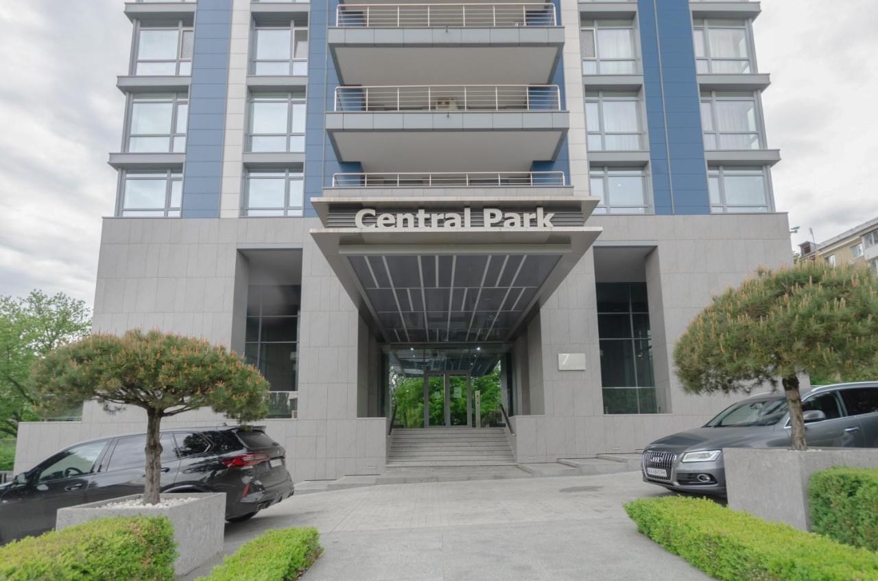 Petrovdom 408-467-471-277-377 In Central Park Cozy Apartments Kiev Dış mekan fotoğraf